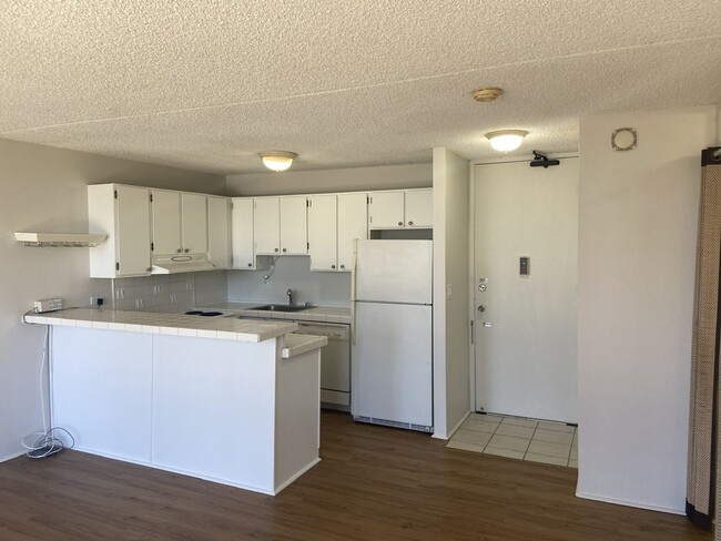 Foto del edificio - 1 bedroom in Chateau Waikiki