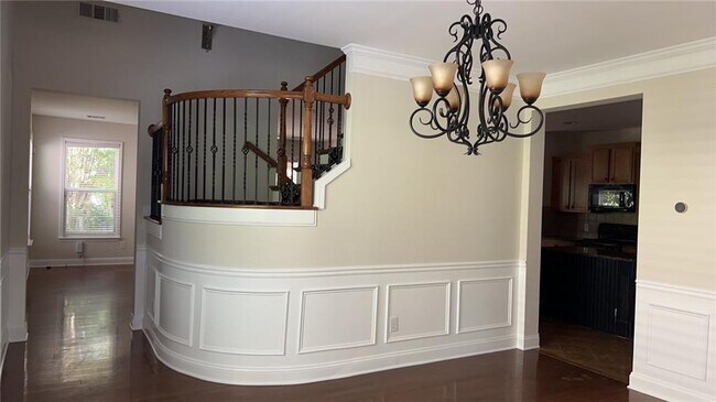 Building Photo - 5830 Falls Landing Dr