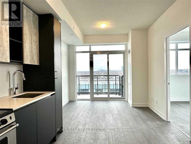 Building Photo - 251 Manitoba St