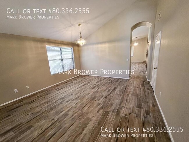 Building Photo - 4623 E Weaver Rd