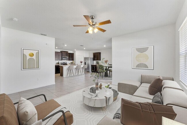 Foto del edificio - 357 SE Oakridge Dr