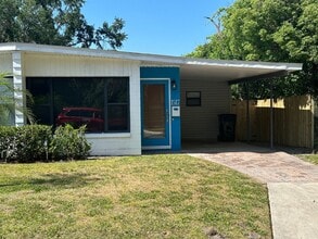 Building Photo - 1517 Lawsona Ct