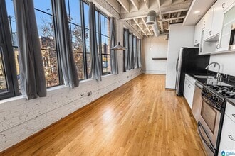 Building Photo - 2412 2nd Ave N