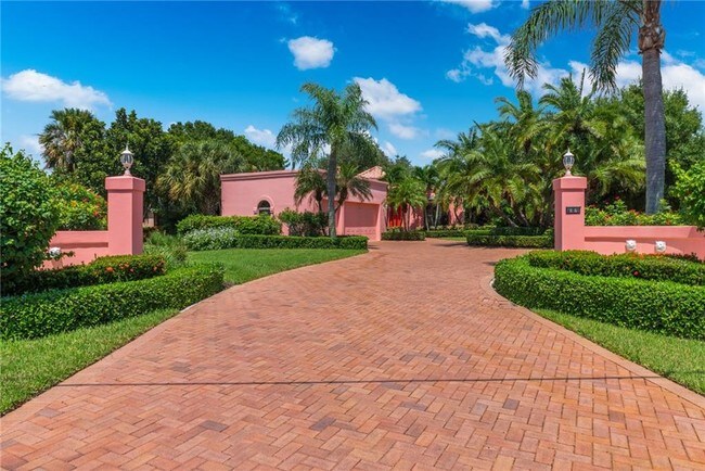 Building Photo - 409 SE St Lucie Blvd