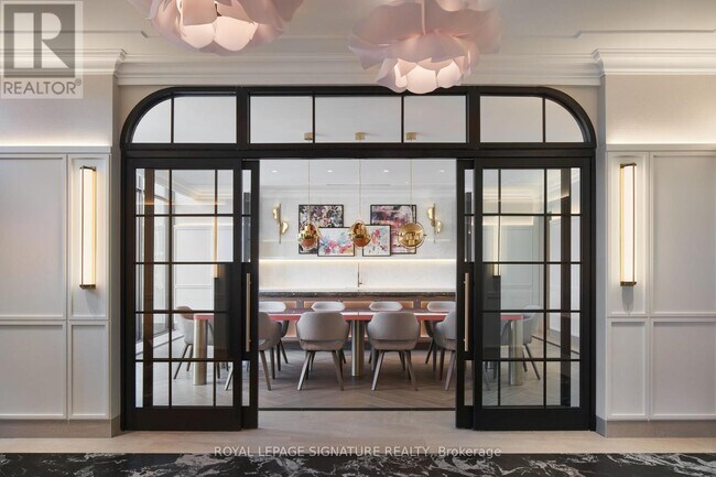 Photo du bâtiment - 30 Inn On The Pk Dr