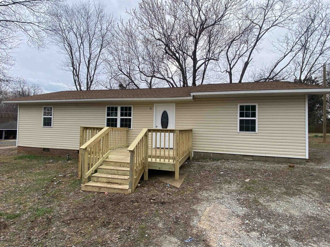 Primary Photo - 713 Hayes St