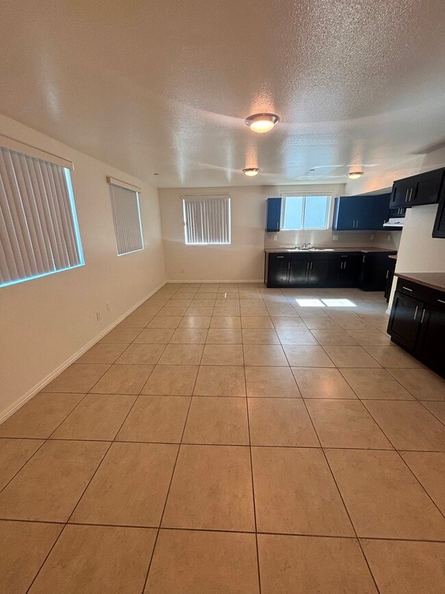 Foto del edificio - 533 W 93rd St