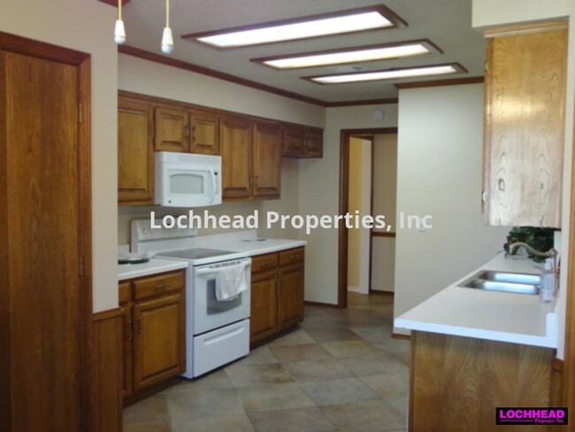 Building Photo - ****RUSTIC OAKS SUBDIVISION IN WYLIE**** 3...