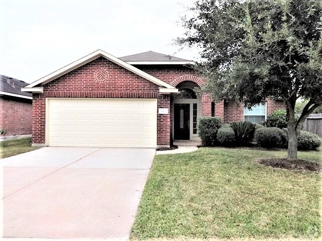 Building Photo - 631 Gateship Dr