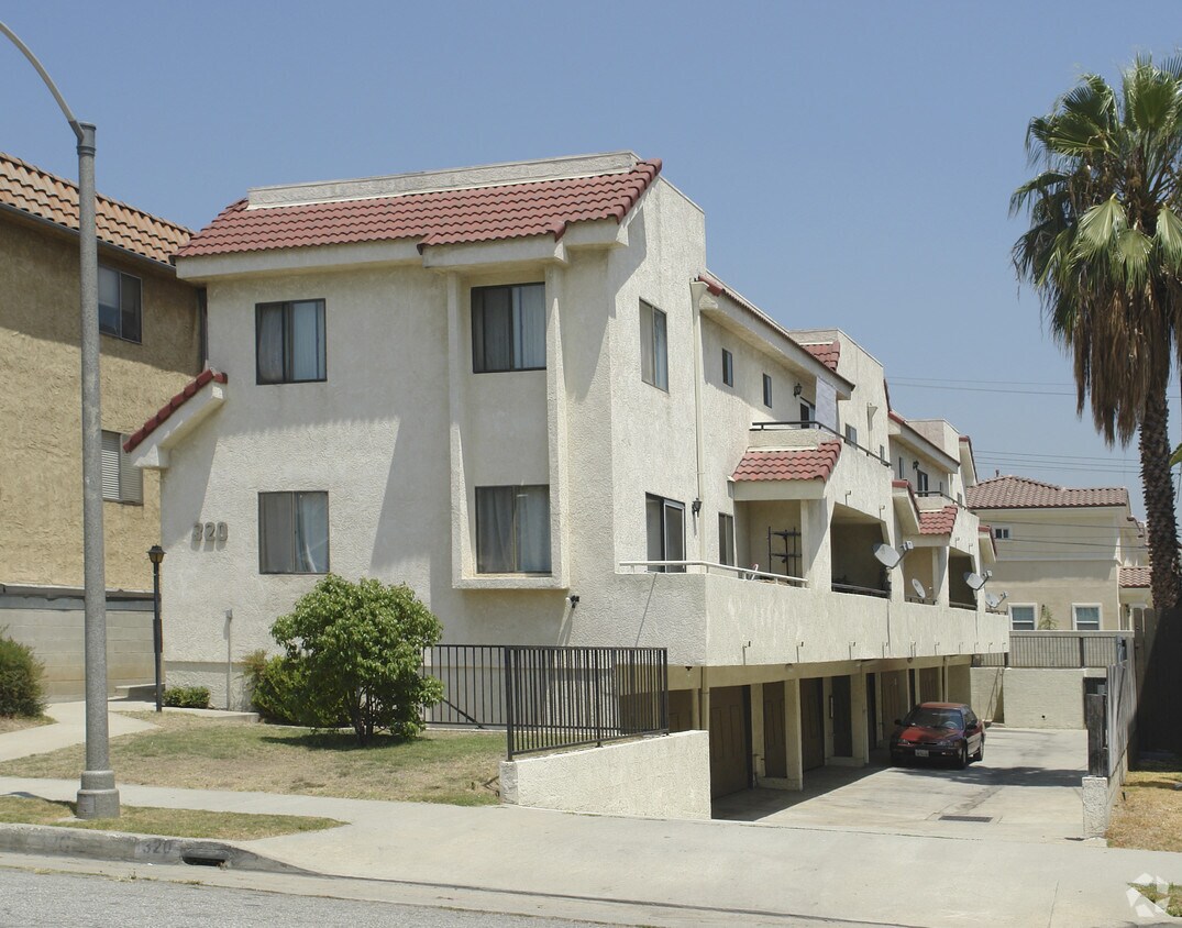 Foto principal - 320 N 4th St