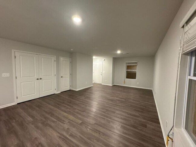 Foto del edificio - 4035 Highland Ave