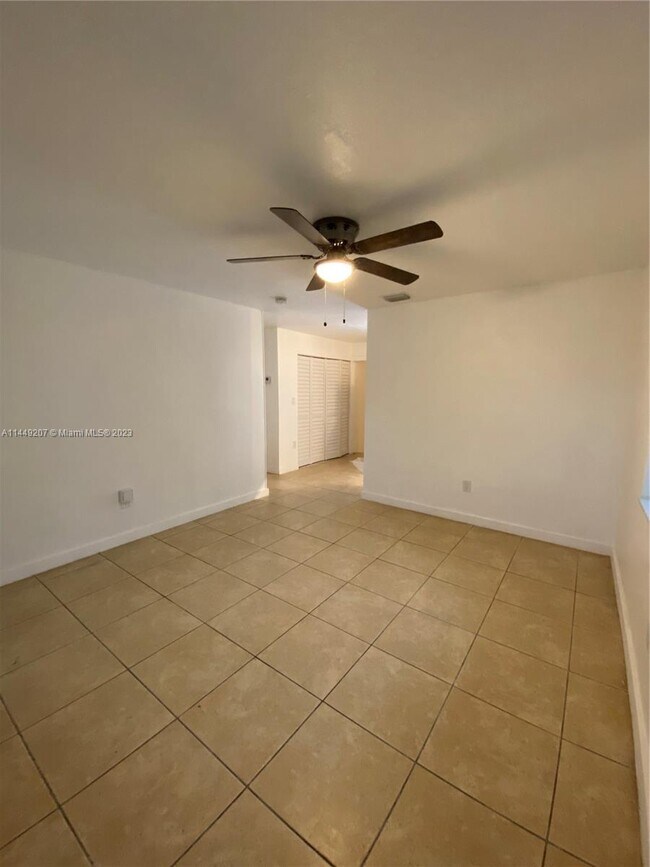 Building Photo - 1360 NW 9th St
