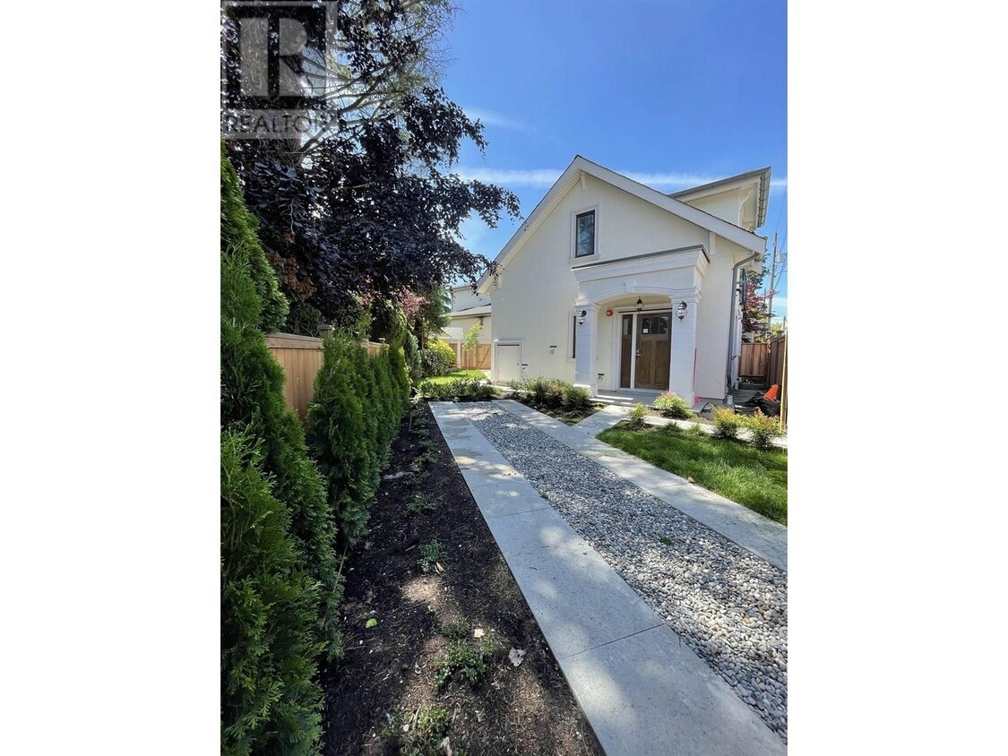Primary Photo - 625-625 W 53rd Ave
