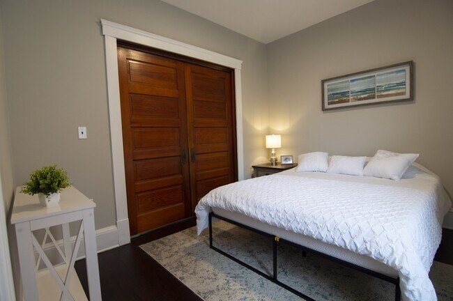 Foto del edificio - 1533 Spring Garden Ave