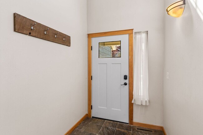 Foto del edificio - Charming 3BR Townhome in Bozeman