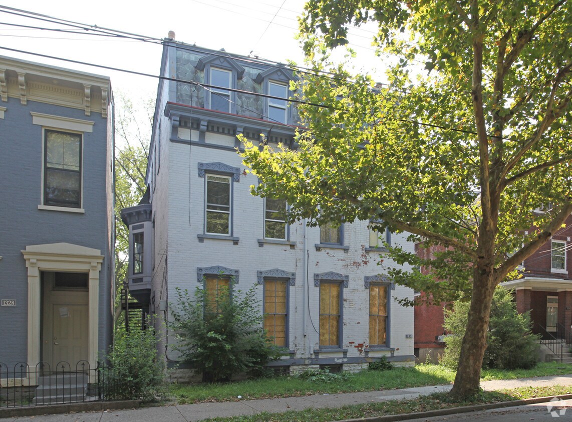 Primary Photo - 1330-1332 Greenup St