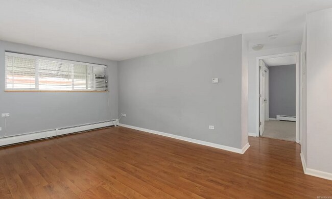 Sala de estar, sala familiar - 909 S Pearl St