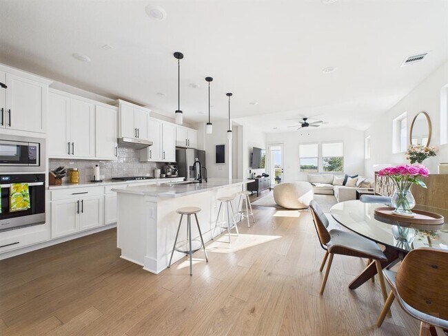 Building Photo - 7602 Bardstown Wy