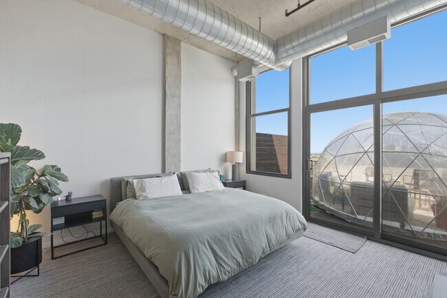 Foto del edificio - 900 N Kingsbury St