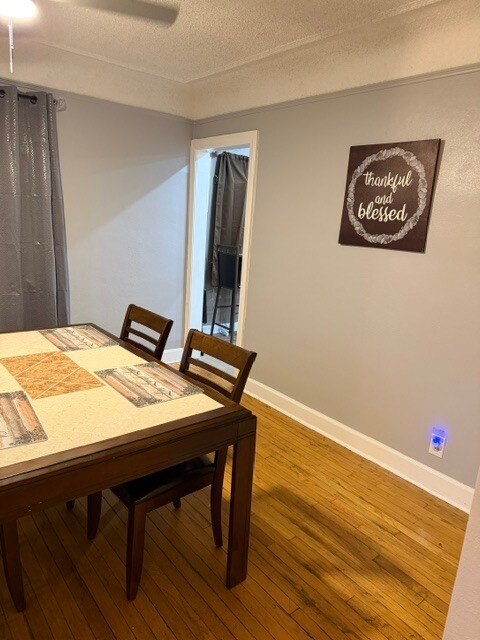 Foto del edificio - 5966 Eastlawn St