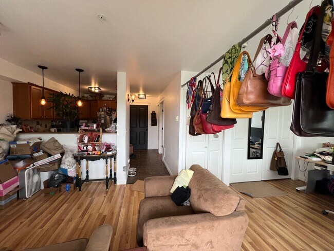 Foto del edificio - Spacious Studio Condo close to WWU
