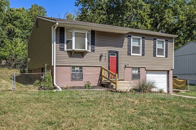 Building Photo - 16300 E Elm St