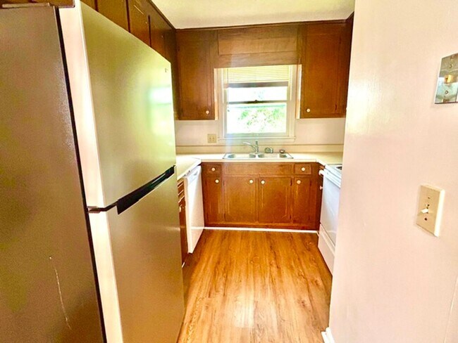 Foto del edificio - 4425 Torrance Dr NW