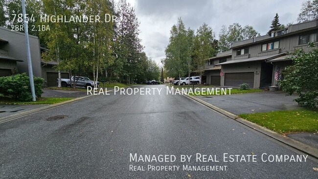Building Photo - Spacious Anchorage Two Bed Townhome with O...