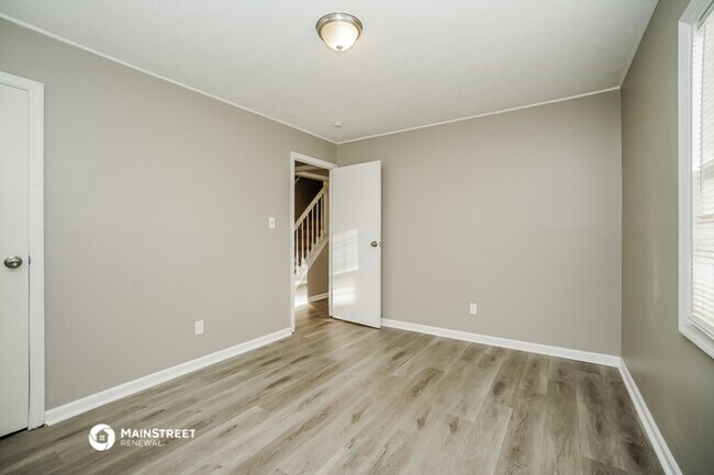 Foto del edificio - 981 Exeter Rd