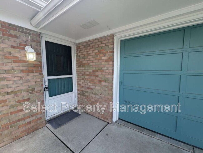 Foto del edificio - 3226 Arrowwood Dr