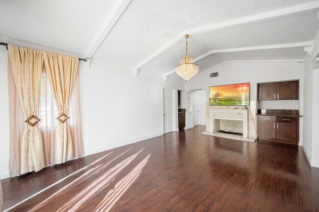 Foto del edificio - 1515 Glenwood Rd