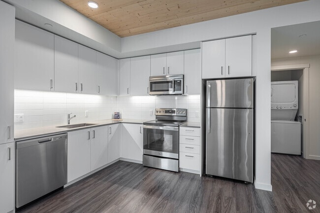 2BR, 2BA -1038 - The Quarry