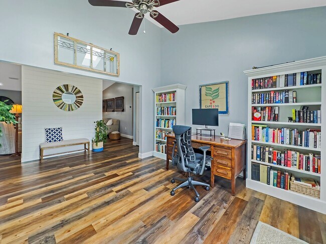 Building Photo - 103 Mimosa Ave