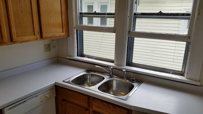 Foto del edificio - 532 W Wilson St