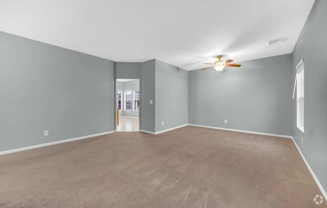 Building Photo - 217 Prestwick Dr