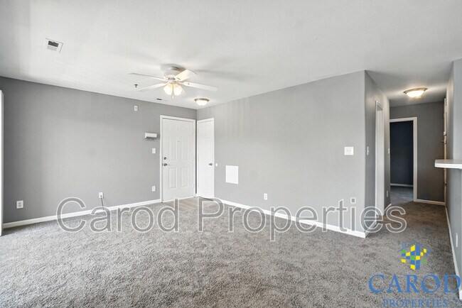 Building Photo - 3961 Mohawk Ct