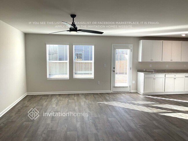 Building Photo - 240 Green Pasture Rd