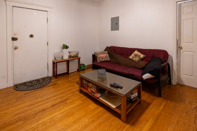 Foto del edificio - 23 Cummings Rd