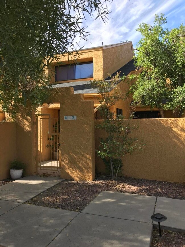 Building Photo - 4020 N Weimer Pl