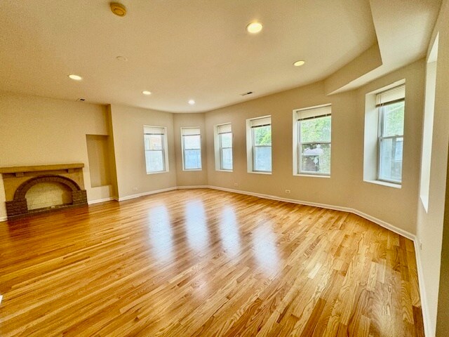 Building Photo - 6340 N Bell Ave