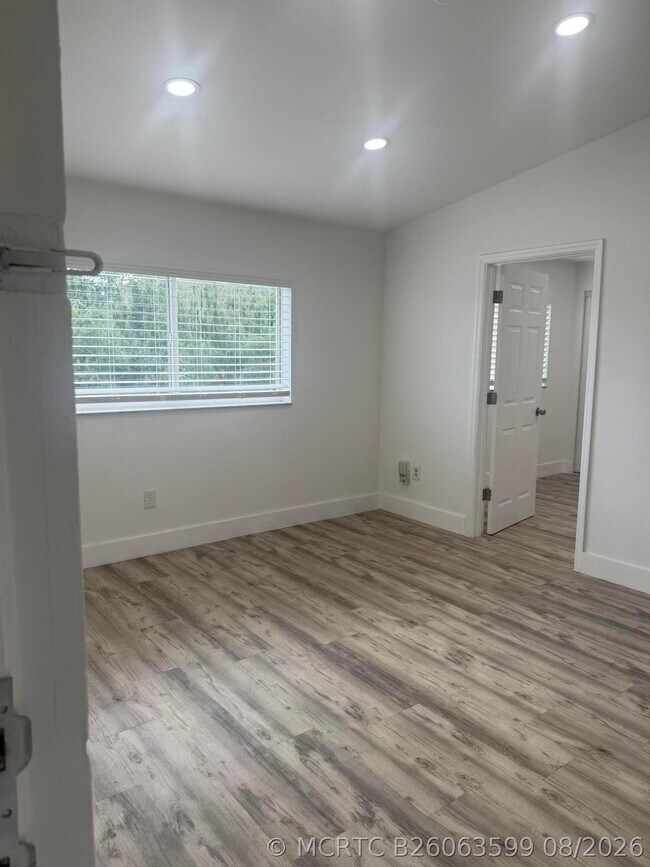 Foto del edificio - 3610 N 56th Ave