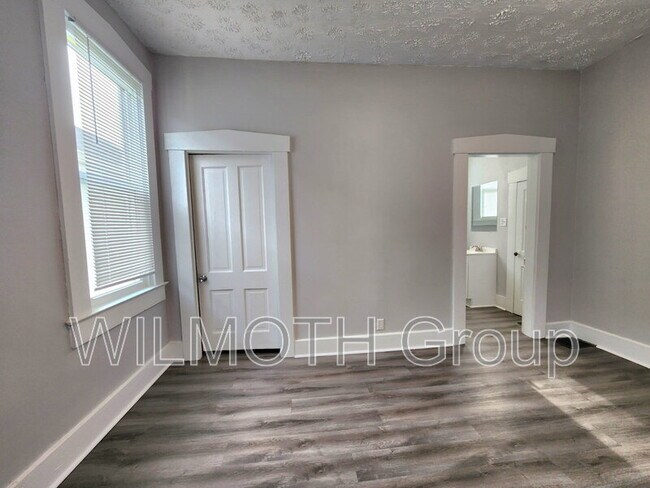 Foto del edificio - 133 W Hendricks St