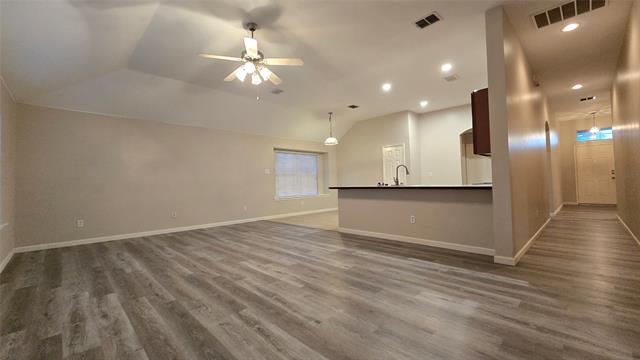 Building Photo - 2043 Brook Meadow Dr