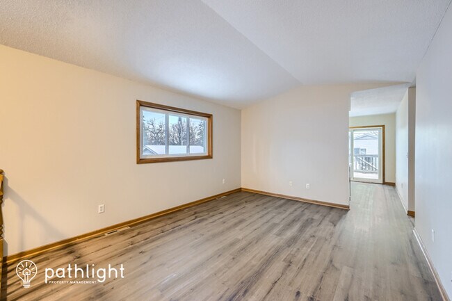 Building Photo - 1888 Hinckley Street, White Bear Lake, MN,...