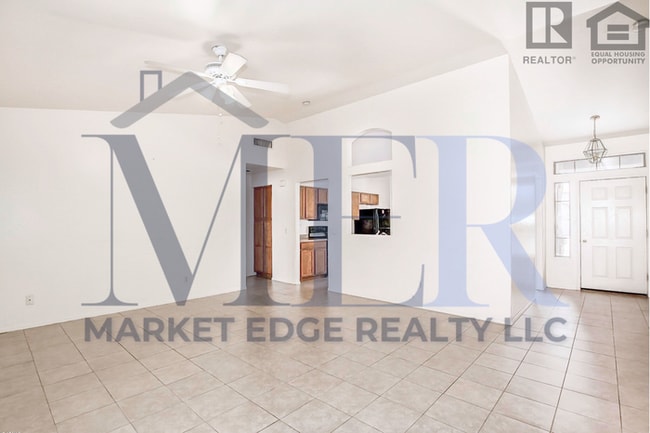 Building Photo - 3Bed/2Bath House at Buckeye/75th Ave! $399 MOVE-IN SPECIAL! Ready for Immediate Move-In!