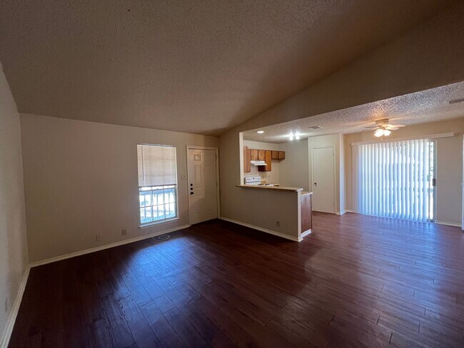 Building Photo - 5201 Meadow Field #3, San Antonio, TX. 78250
