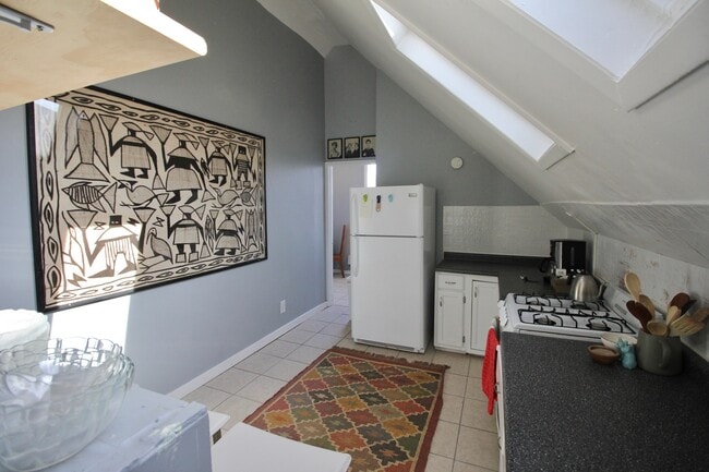 Foto del edificio - 2927 N Lawndale Ave