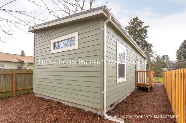 Foto del edificio - Tiny Home Available in Westmoreland Neighb...