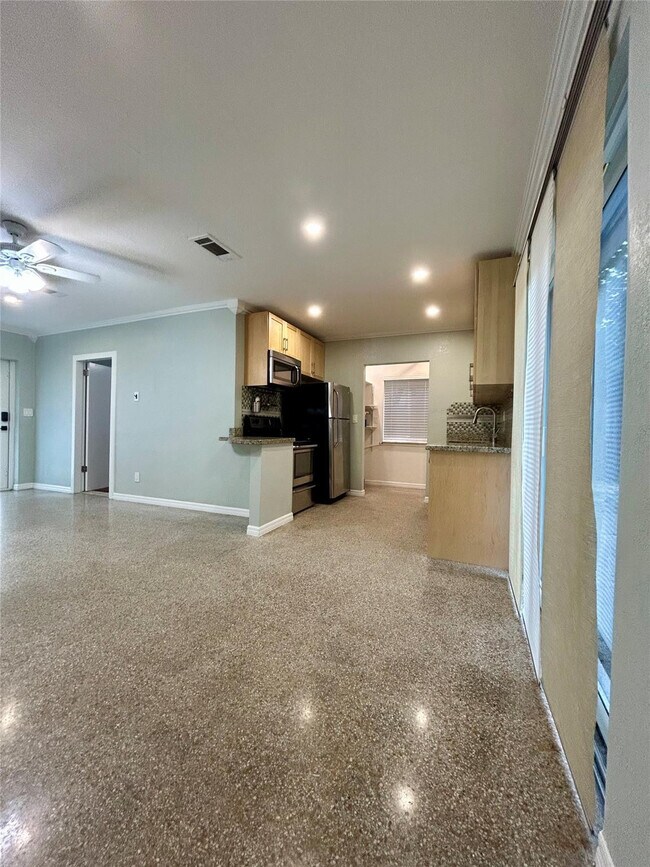 Foto del edificio - 5950 NE 6th Ave