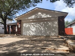 Building Photo - 17204 Ardisia Dr Building Photo - 17204 Ardisia Dr